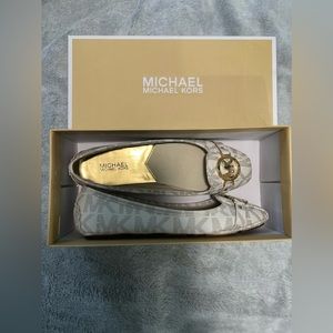 Michael Kors Fulton flats